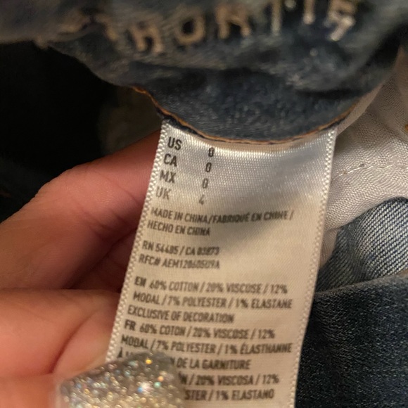 American Eagle Shorts - Picture 3 of 3